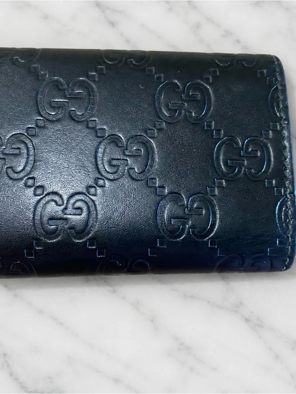 Gucci Black GG Guccissima 6-Key Holder / Key Case with Gold Hardware - Picture 2 of 5